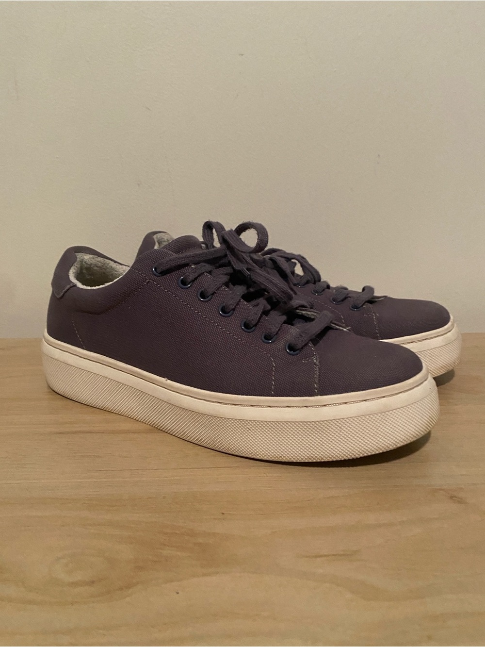 Abeo Low-Top Canvas Sneakers in Denim Canvas sz 9 men’s